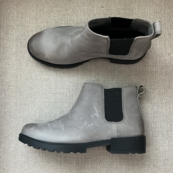 NEW Sorel Emelie II Waterproof Chelsea Boot Gray Size 7 - Picture 6 of 10
